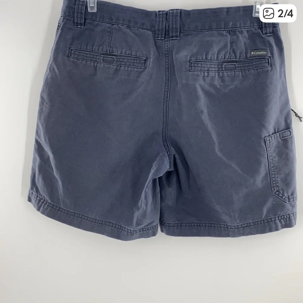 LOVE OF 3 PAIRS COLUMBIA SPORTSWEAR ARMY GREEN NAVY $ TAN SHORTS SIZE 32”